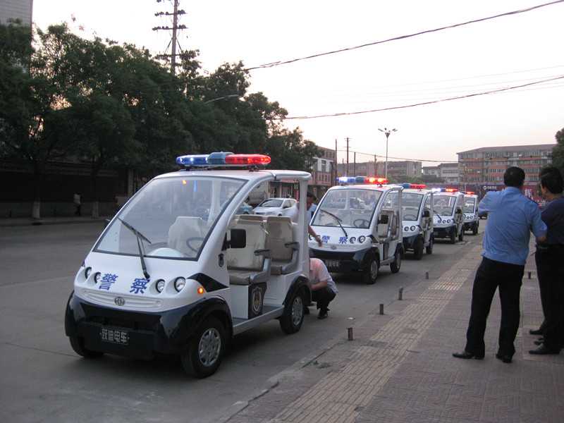 河北新宇宙電動車有限公司自主研發(fā)生產的躍迪牌電動巡邏車