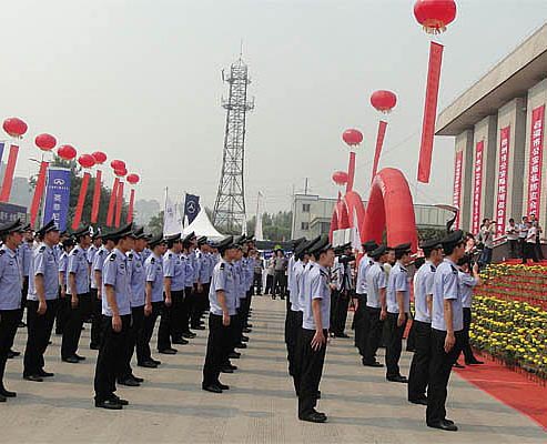 2012年山西安防科技產(chǎn)業(yè)博覽會現(xiàn)場警務(wù)人員