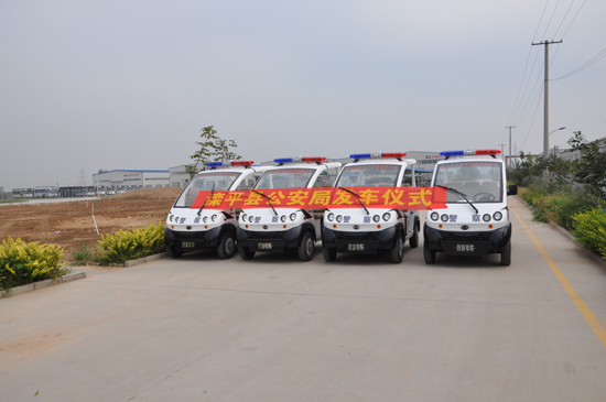 躍迪警用電動巡邏車開進河北灤平