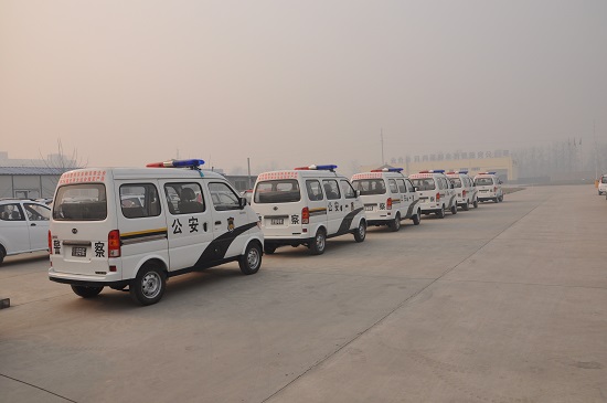 躍迪電動警用面包車發(fā)車山西，服務群眾 創(chuàng)新助警