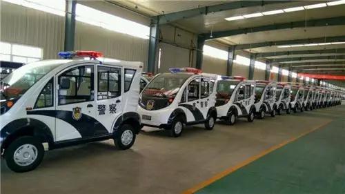 躍迪電動汽車總裝下線。